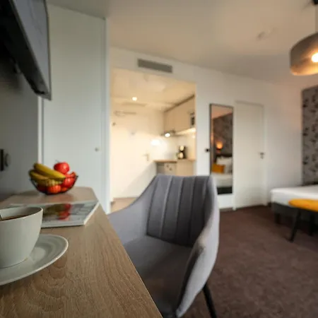 Nemea Appart Hotel Europe Velizy Villacoublay Buitenkant foto
